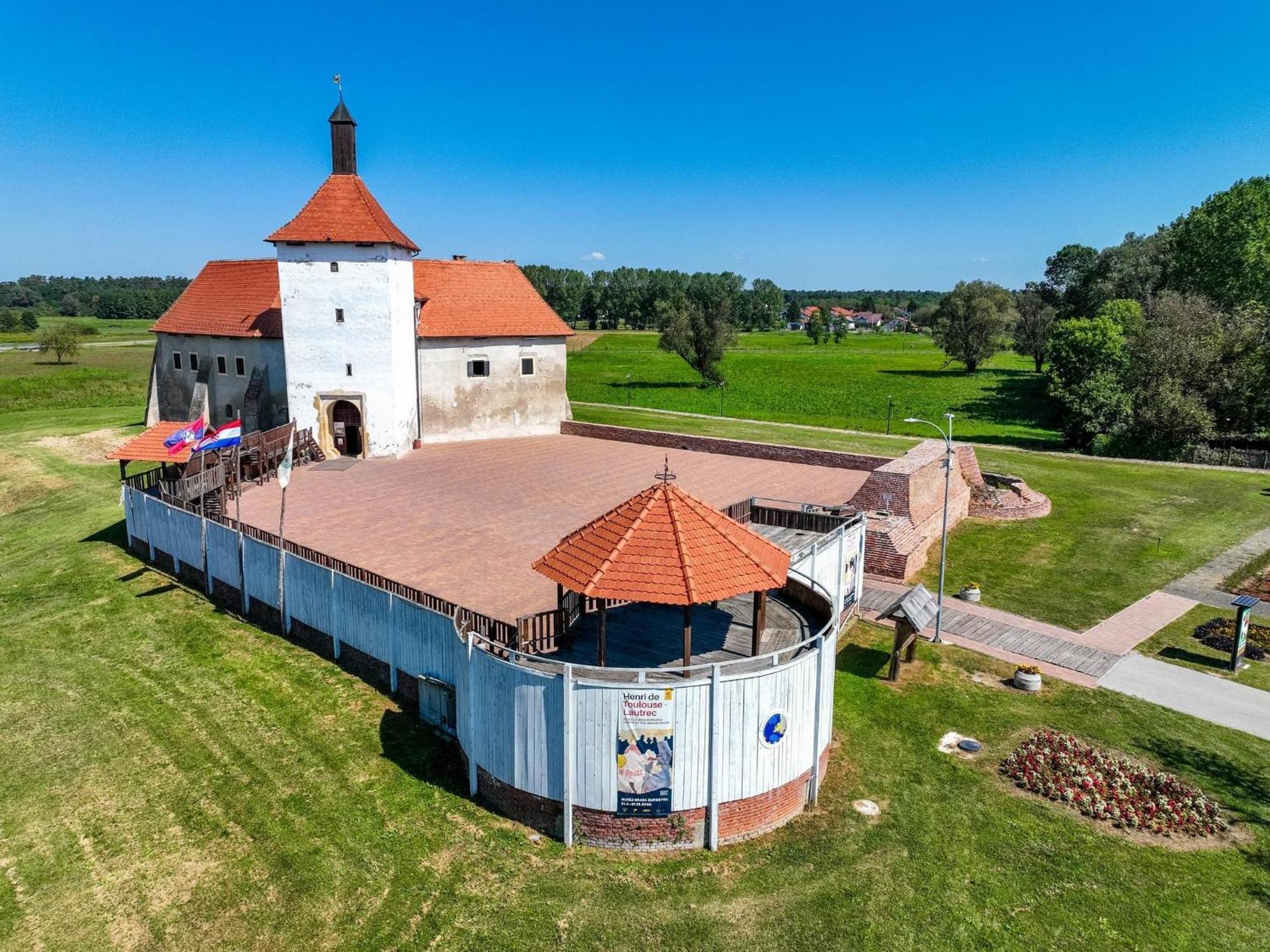 Apartment Nebo Ðurđevac Kültér fotó